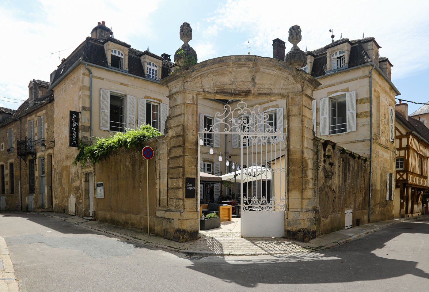  Restaurant CUISINE ANGELINE